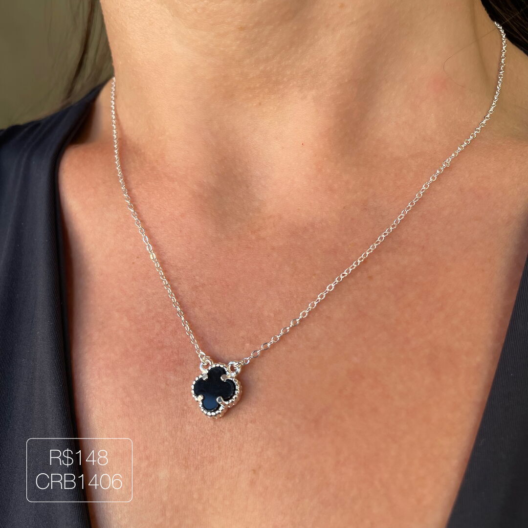 Colar V@n Cleef c/ 1 Pingente P Preto Prateado